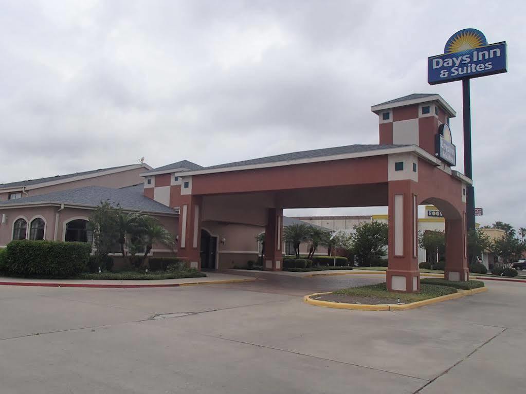 Days Inn & Suites By Wyndham Corpus Christi Central Kültér fotó